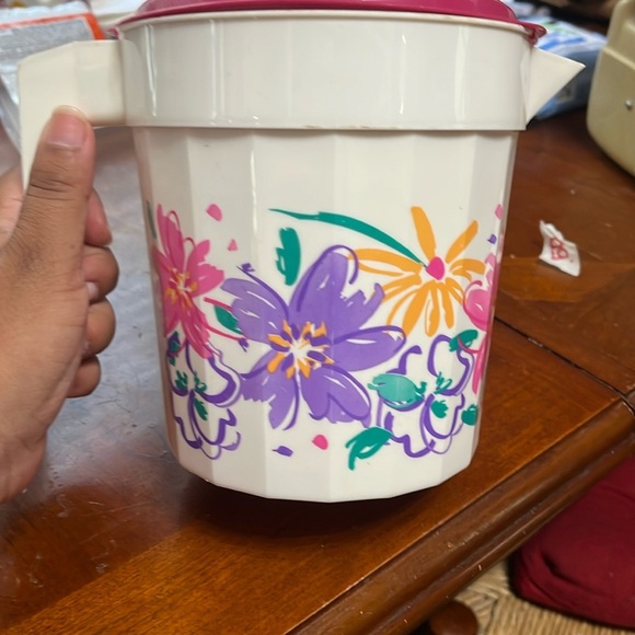 PackerWare Vintage Made In USA 1.5 Quart Plastic Handled Pitcher - Picture 2 of 5